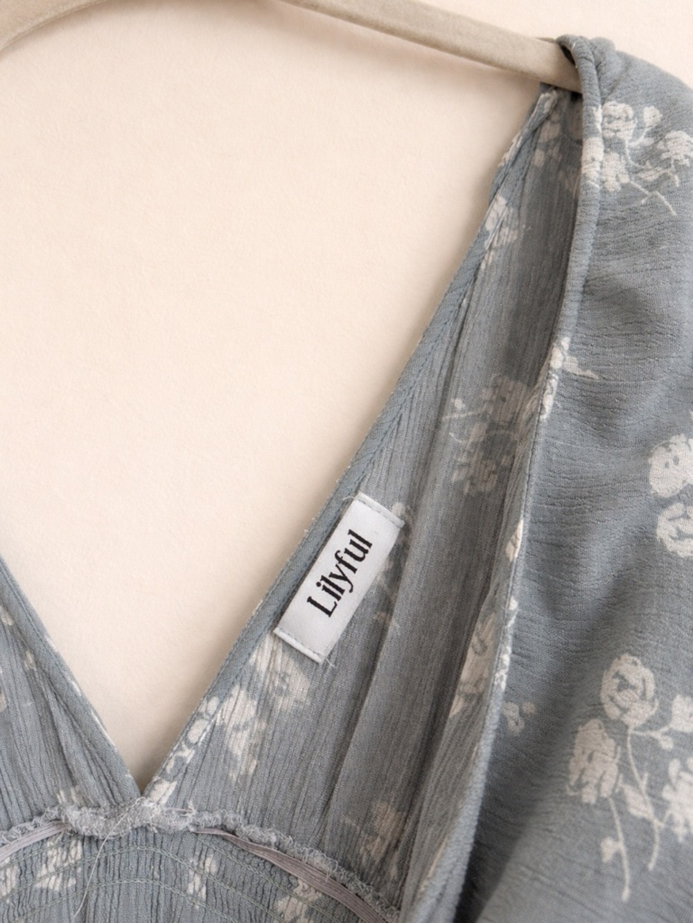 Boho Floral Romper – Sage Green, Flowy Bell Sleeve, Size S - Picture 3 of 3